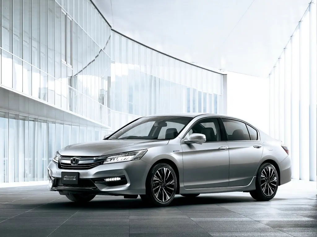 Honda Accord (CR7) 9 поколение, рестайлинг, седан, гибрид (05.2016 - 01.2020)